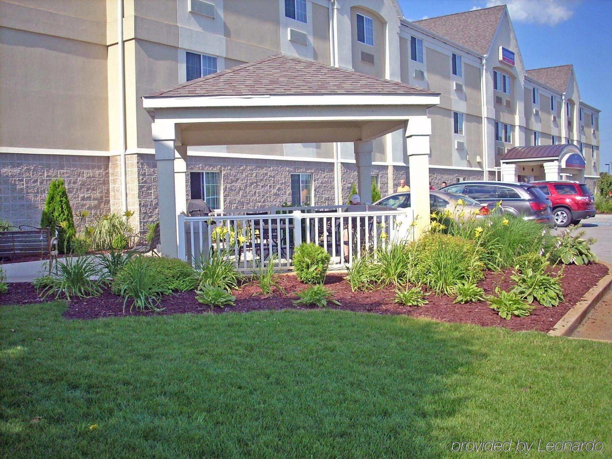 Candlewood Suites Elkhart By Ihg Exterior photo